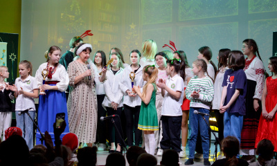 ЗВІТНИЙ ВИСТУП НА СЦЕНІ