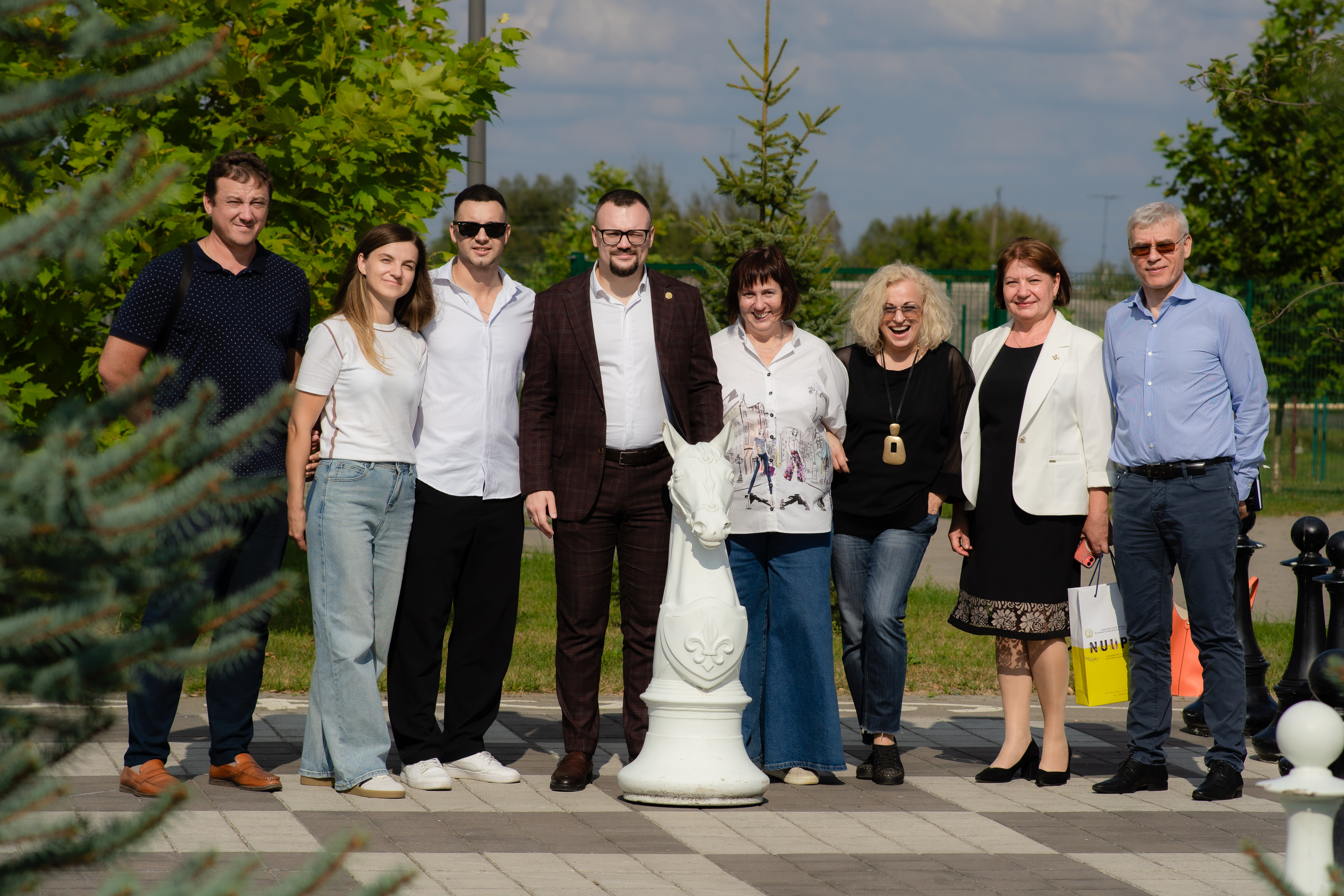 Депутати обласної та районної рад завітали до БТЛ Радовель